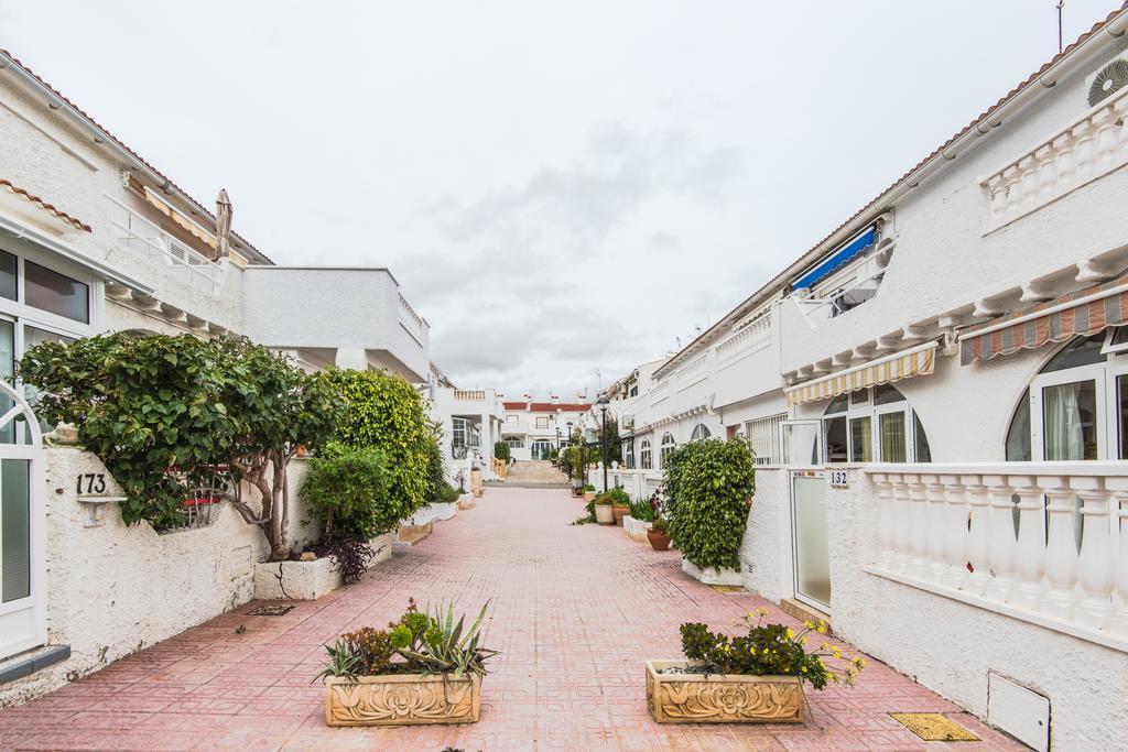 Вилла Casa En La Costa Торевьиа Экстерьер фото